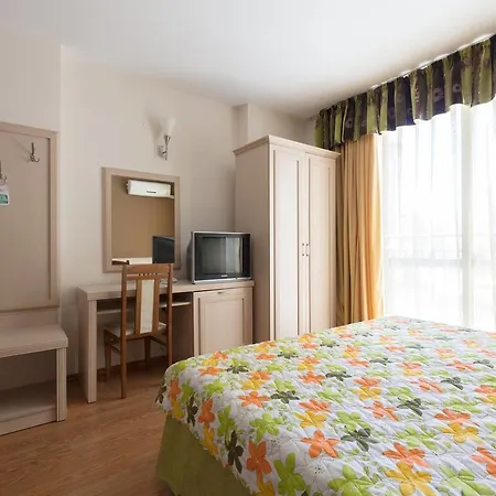 ❤quite & Cosy Studio With Balcony & Kitchen❤wt❤ شقة ساني بيتش